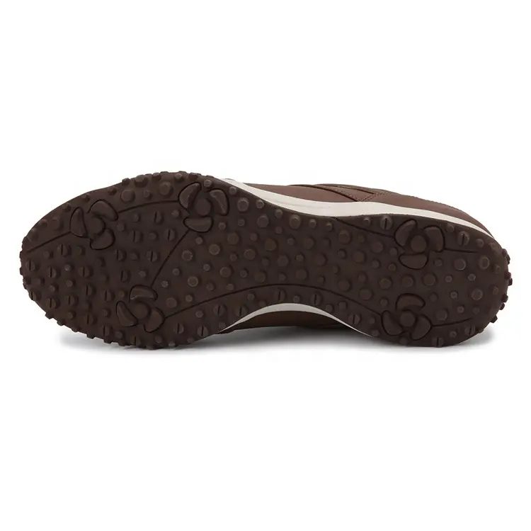 China  Hot Selling Low Price Customized Logo Brown MD Rubber Anti-slippery Light Weight Brand Casual Shoes for Men